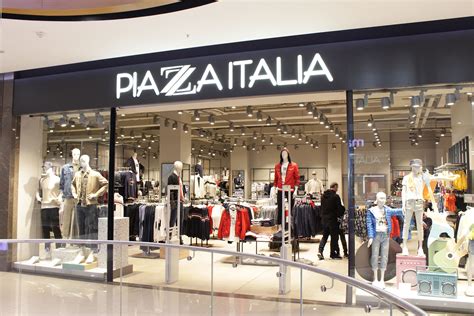 Piazza Italia.